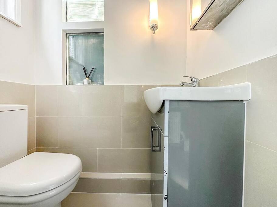 New Cosy Luxury 3 Bedroom House In Battersea London Exterior foto